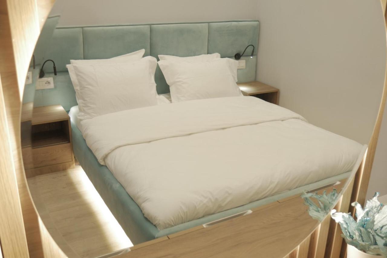Newly Renovated Apartment ติรานา ภายนอก รูปภาพ