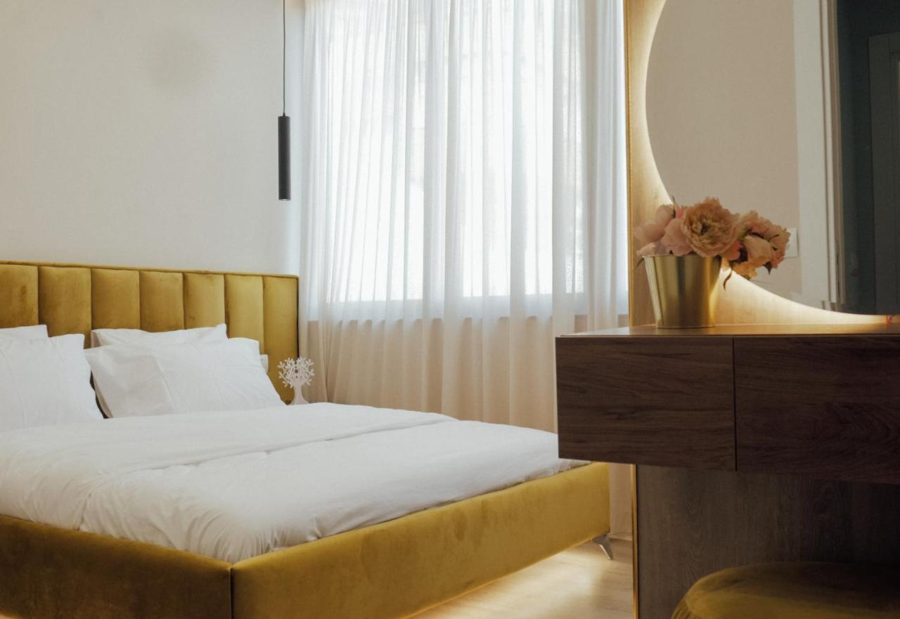 Newly Renovated Apartment ติรานา ภายนอก รูปภาพ