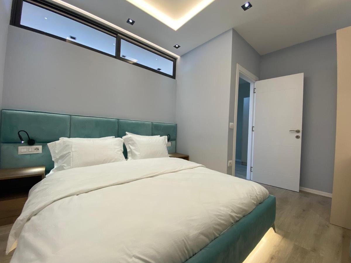 Newly Renovated Apartment ติรานา ภายนอก รูปภาพ